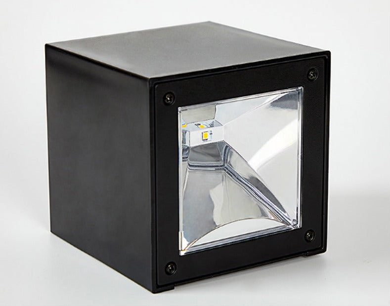 IP65 屋外の太陽壁ランプ-耐久、環境に優しい照明