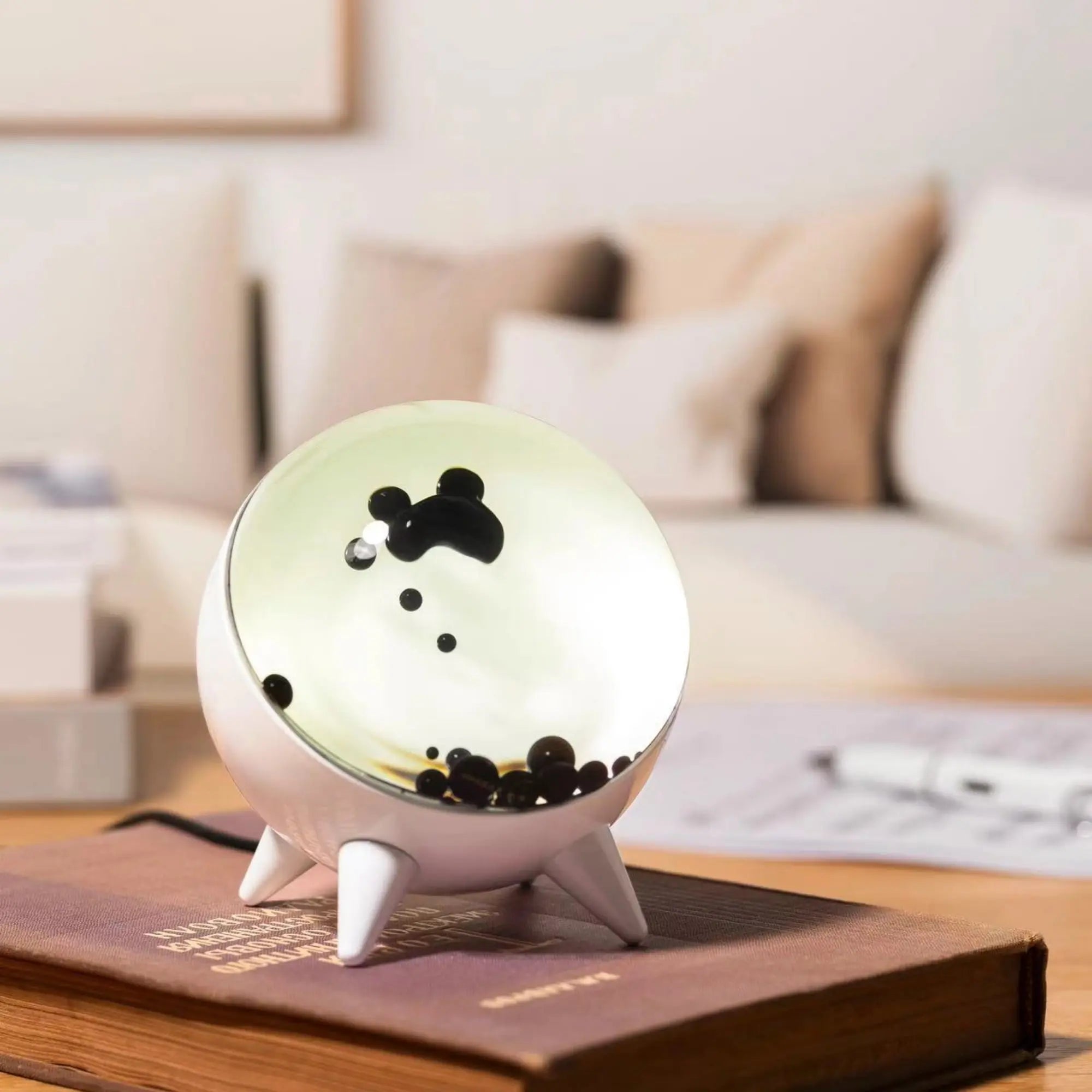 Lampe Décorative Interactive – Jeu De Lumières Et Design Unique