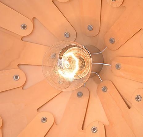 תאורה תלויה פסלנית – עיצוב בהשראת הטבע