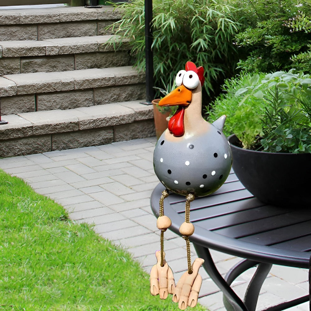 Big-Eyed Rooster Statue - Original Decoration & Fun Details
