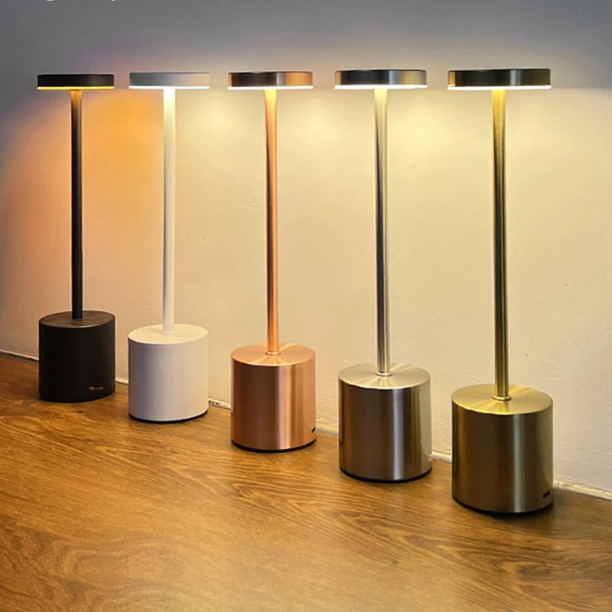 LED Bordlampe med Berøringsfunktion Genopladelig – Praktisk og Moderne Belysning 