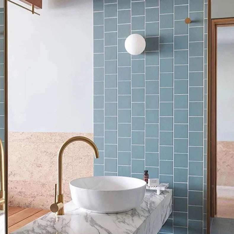 Vägglampa Rund – Ren och Modern Glans 