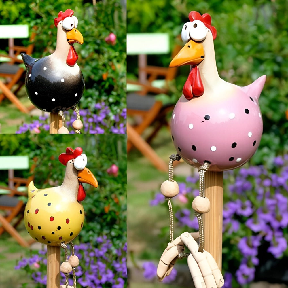 Big-Eyed Rooster Statue - Original Decoration & Fun Details