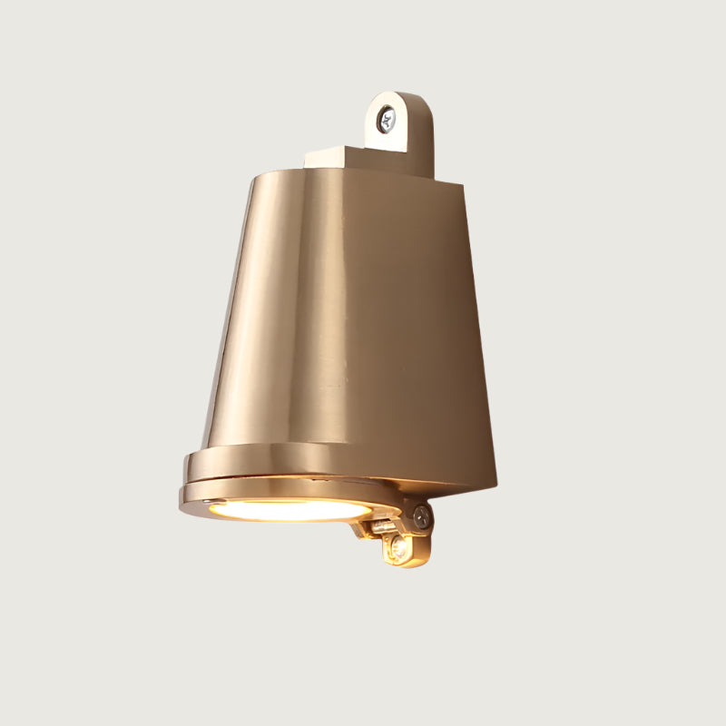 Modern and Durable Outdoor Wall Sconce – Elegance and Reliability 