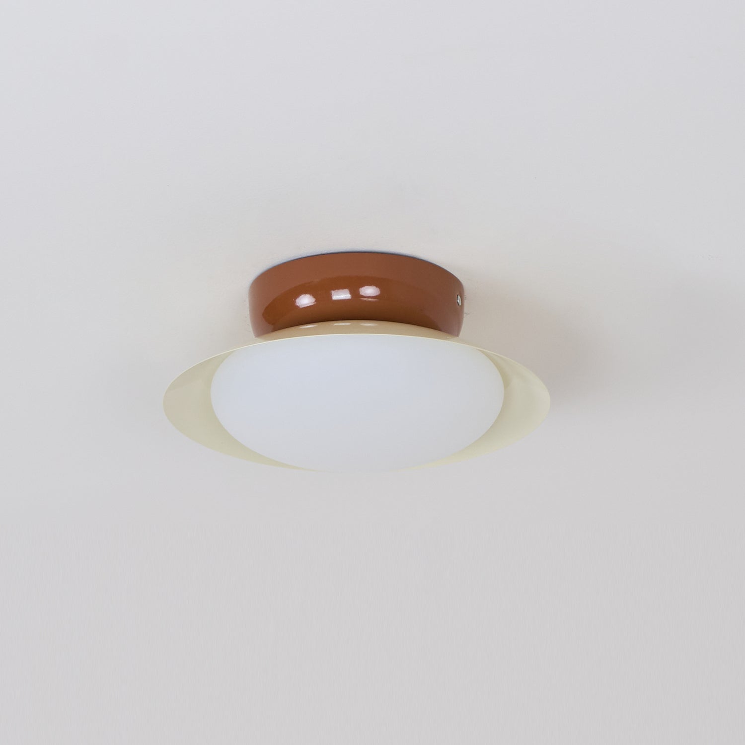 Round LED ceiling light - Natural glow & Discreet elegance