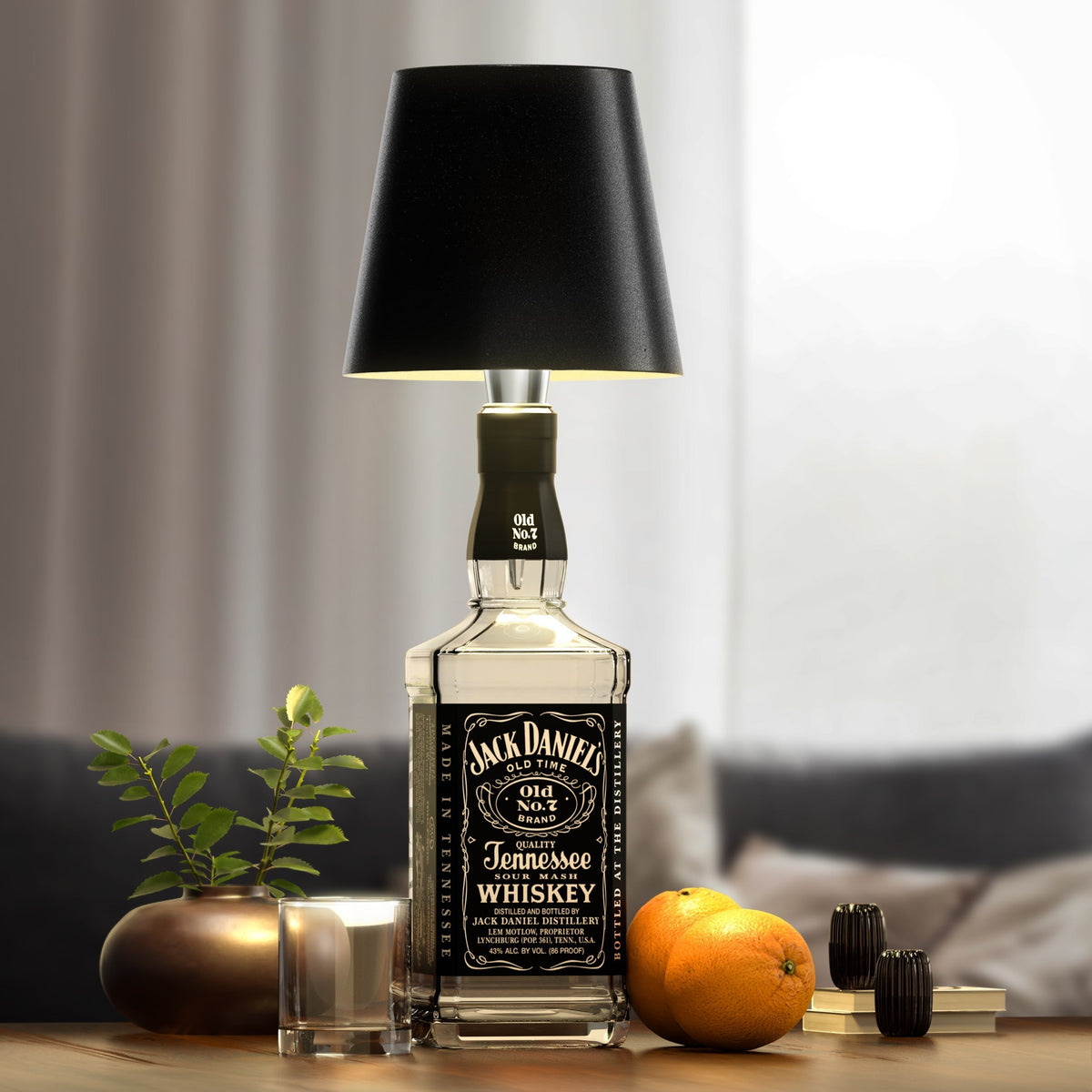 Nabíjecí LED lampa – Přeměňte své lahve na svítidla 