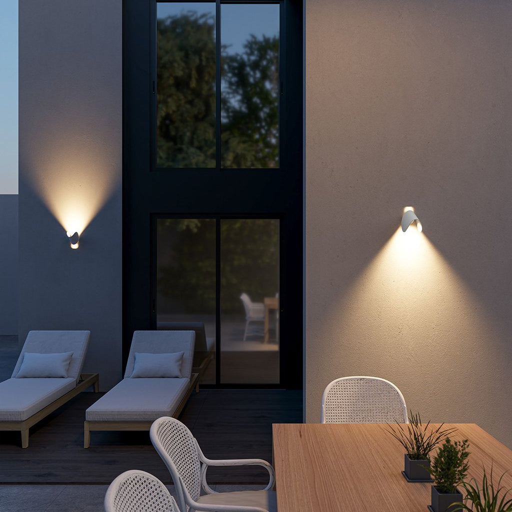 Moderná nástenná lampa – Elegancia a rafinovanosť 