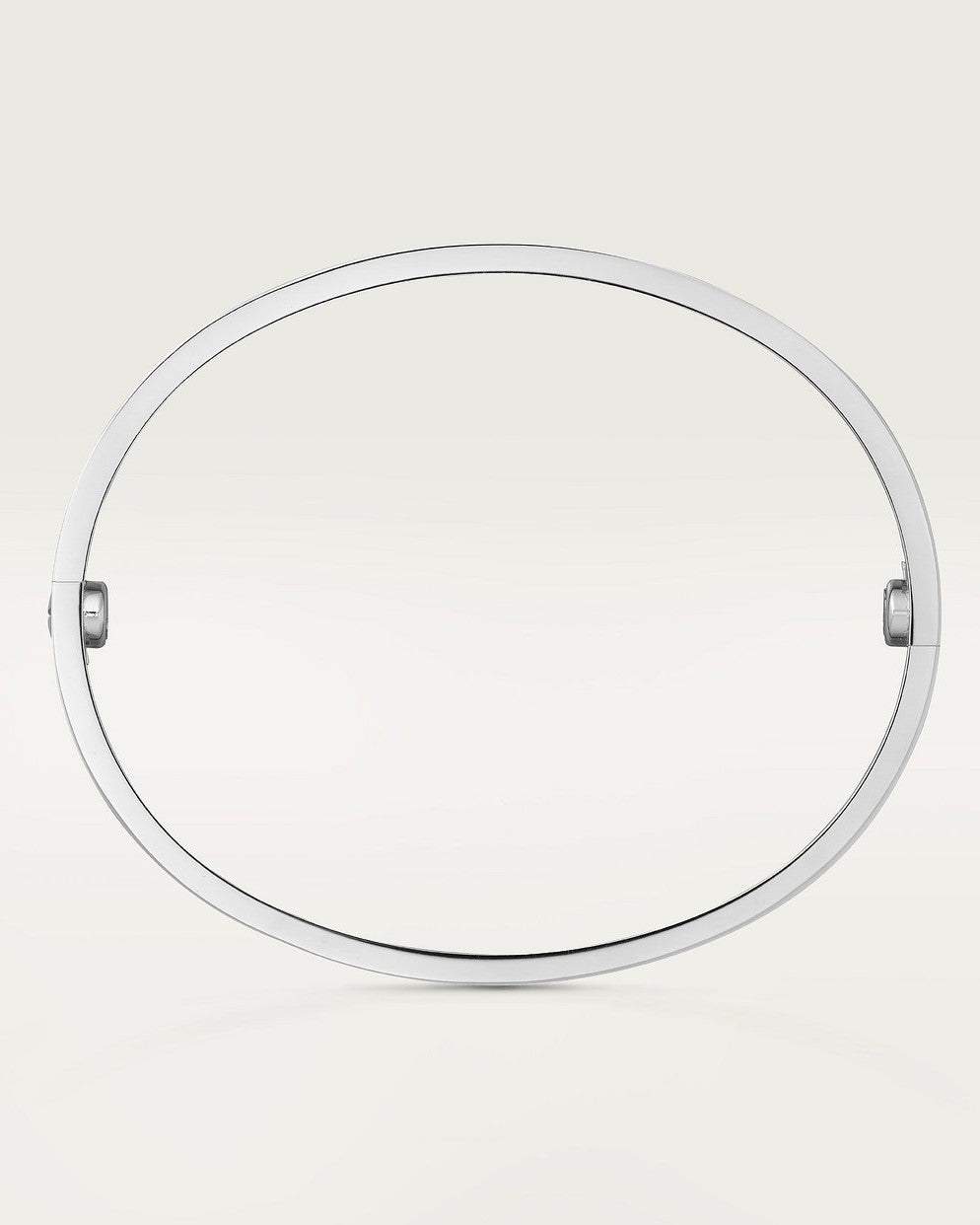 سوار صلب - إنهاء فضة وأسلوب راقٍ 